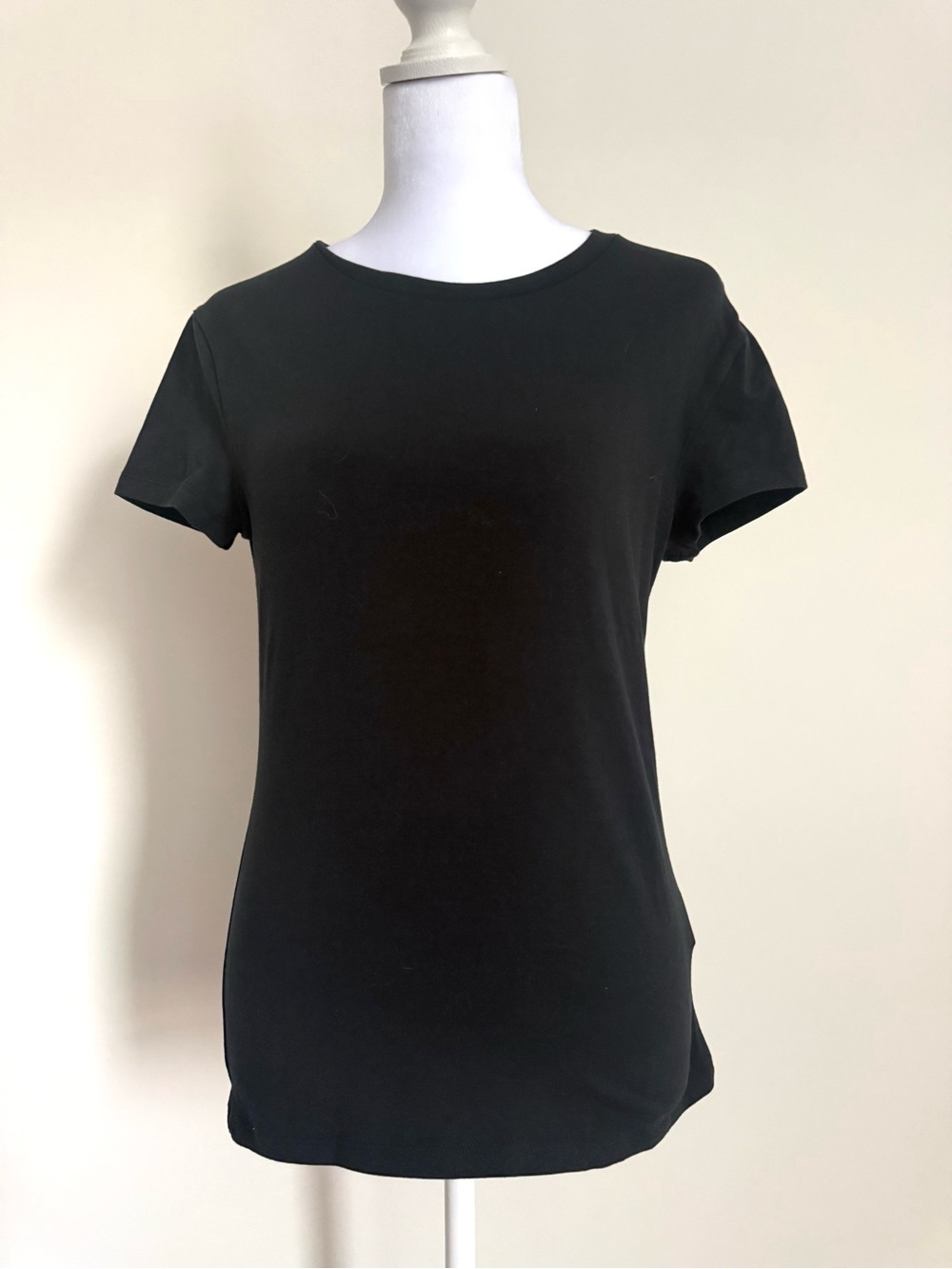 Abercrombie & Fitch Black Short Sleeve Crew Baby Tee Navy size medium